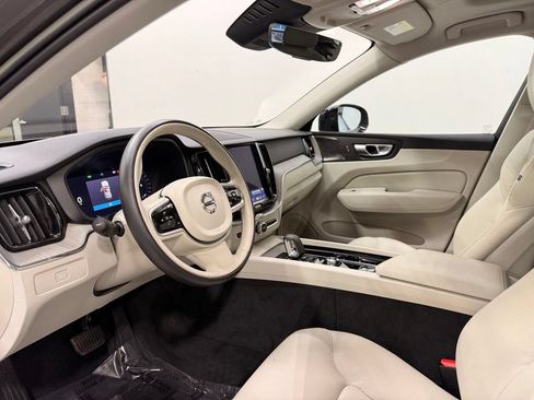 Used 2023 Volvo XC60 B5 Plus w/ Protection Package Premier AWD/4WD image 11