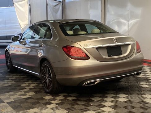 Used 2020 Mercedes-Benz C 300 4MATIC Sedan image 4
