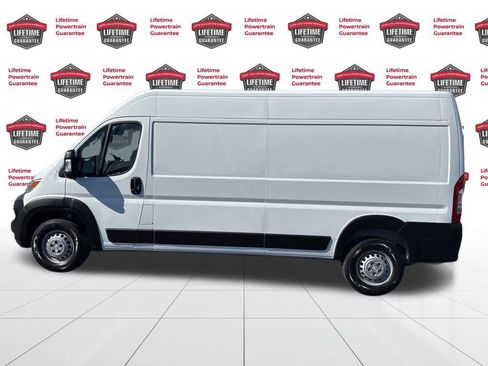 Used 2024 RAM ProMaster 2500 image 8