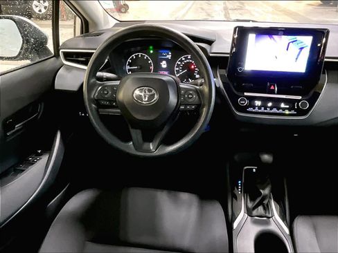 Used 2024 Toyota Corolla LE image 17