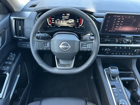 New 2026 Nissan Pathfinder SL AWD/4WD image 11