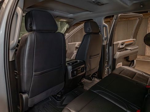 Used 2025 GMC Sierra 3500 Denali w/ Denali Reserve Package image 26