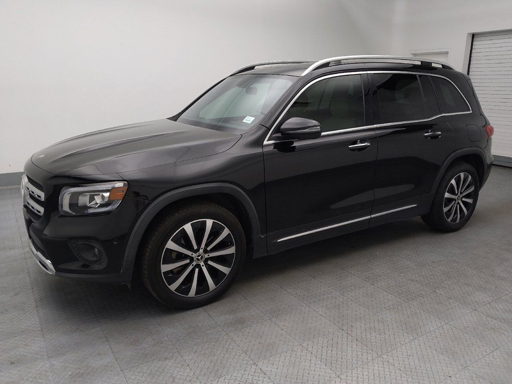 Used 2021 Mercedes-Benz GLB 250 w/ Premium Package image 2