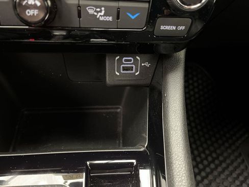 Used 2025 Jeep Compass Trailhawk AWD/4WD image 21