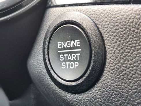 Used 2025 Ford Escape ST-Line AWD/4WD image 19
