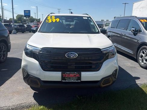 Used 2025 Subaru Forester Sport AWD/4WD image 4