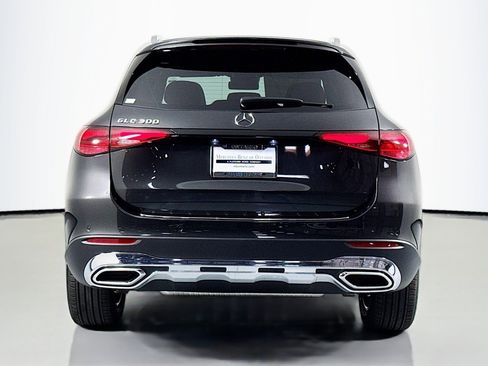 New 2026 Mercedes-Benz GLC 300 image 3