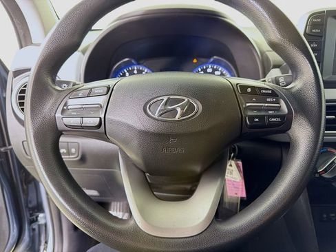 Used 2019 Hyundai Kona SE FWD image 12