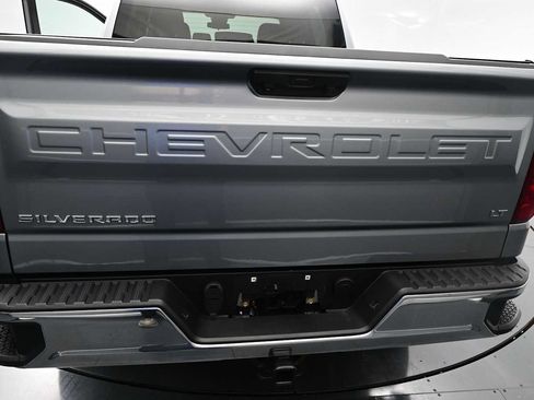 Used 2023 Chevrolet Silverado 1500 LT AWD/4WD image 5