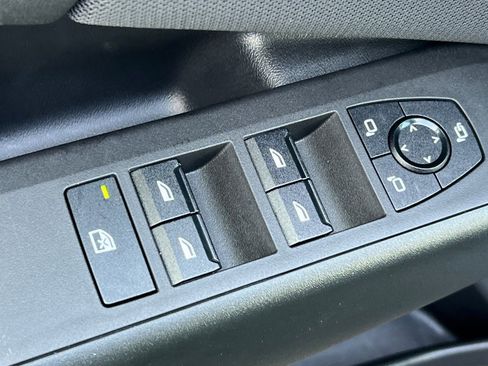 Used 2025 BMW X3 xDrive30i w/ Convenience Package image 13