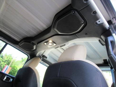 Certified 2022 Jeep Wrangler Unlimited Sport AWD/4WD image 15