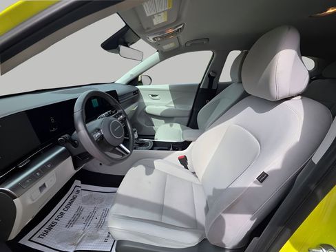 Used 2024 Hyundai Kona SEL image 17