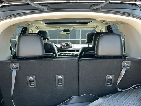 Used 2023 Honda Pilot Touring image 14