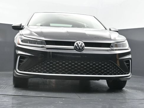 Used 2026 Volkswagen Jetta SE FWD image 41