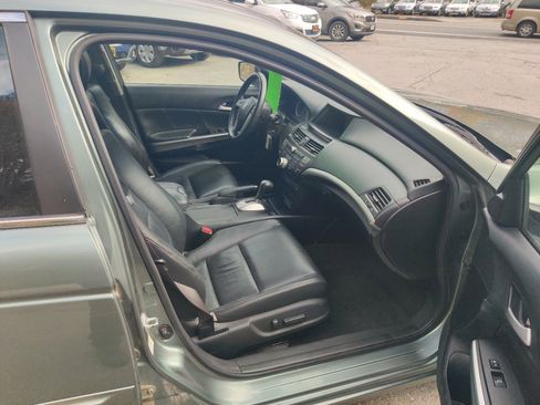 Used 2009 Honda Accord EX-L image 16