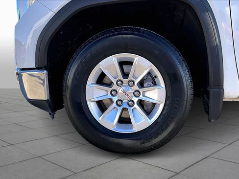 Used 2020 GMC Sierra 1500 SLE w/ SLE Value Package image 10