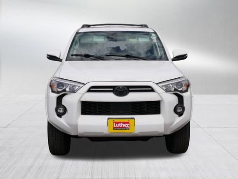 Used 2021 Toyota 4Runner SR5 Premium w/ Moonroof Package AWD/4WD image 2
