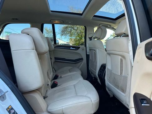 Used 2018 Mercedes-Benz GLS 550 4MATIC image 35