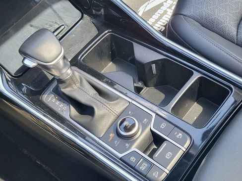 Used 2023 Kia Sorento SX image 17