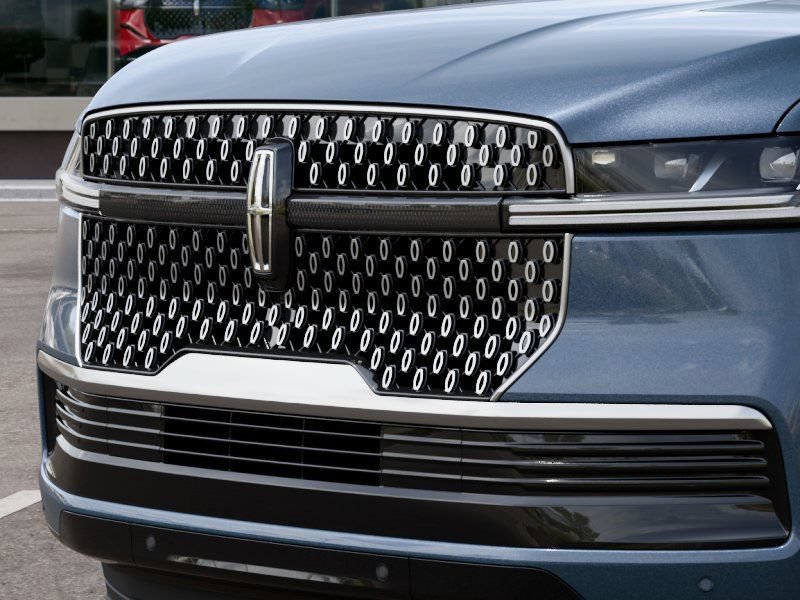 New 2027 Lincoln Navigator Premiere RWD image 17