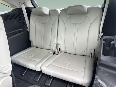 Certified 2025 Kia Sorento SX FWD image 26