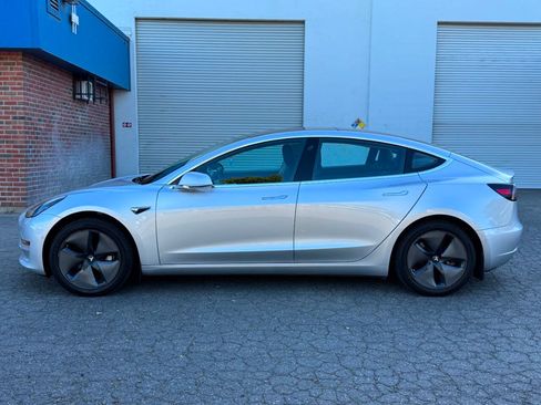 Used 2018 Tesla Model 3 Long Range RWD image 8