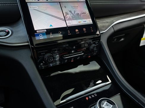 New 2025 Jeep Grand Cherokee L Limited AWD/4WD image 27