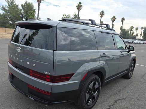 Used 2025 Hyundai Santa Fe SEL image 5