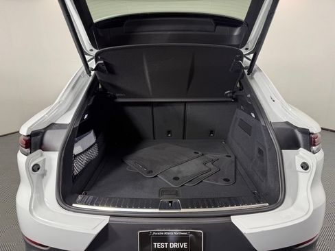 Certified 2026 Porsche Cayenne Coupe AWD/4WD image 18