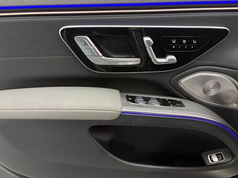Certified 2023 Mercedes-Benz EQS 580 4MATIC Sedan image 11