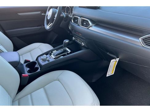 New 2025 MAZDA CX-5 AWD 2.5 S w/ Preferred Package image 16