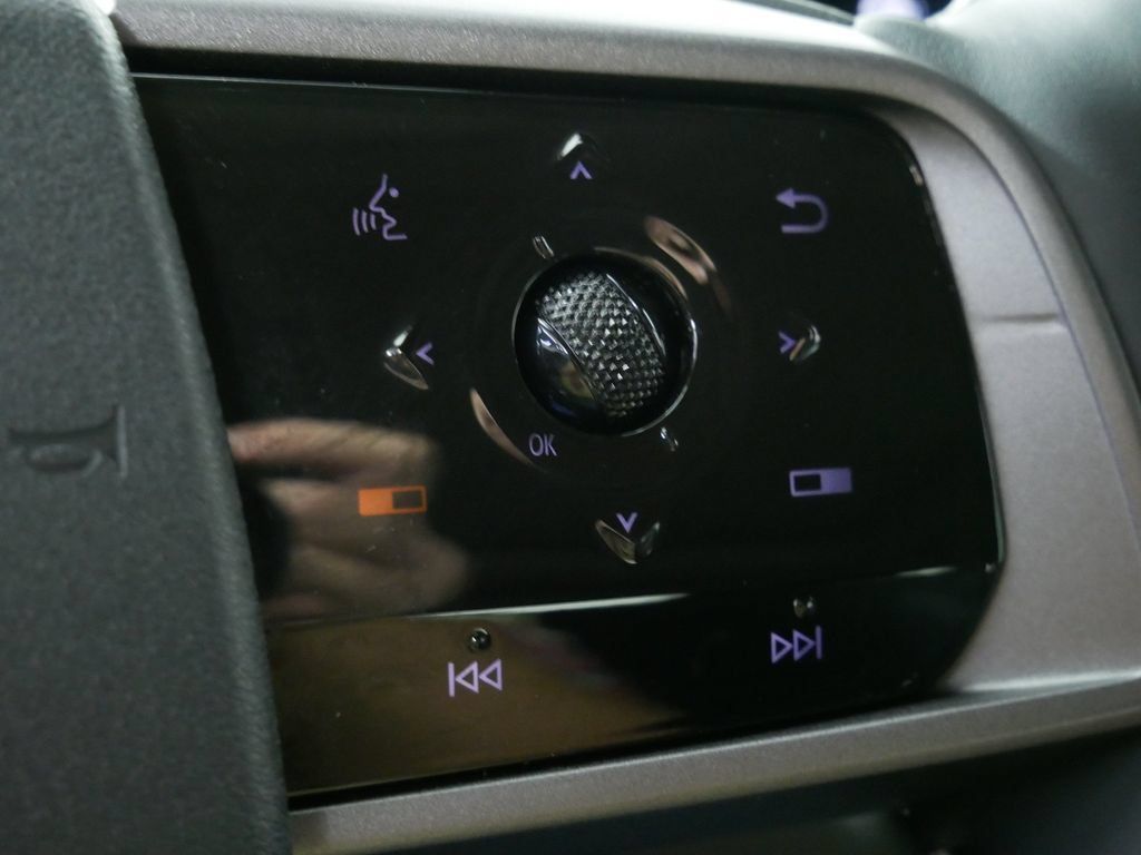 Used 2025 Nissan Murano SL AWD/4WD image 26
