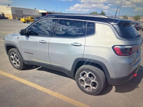 Used 2022 Jeep Compass Trailhawk w/ Trailhawk Convenience Group AWD/4WD image 8