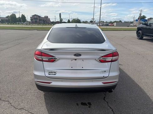 Used 2019 Ford Fusion SEL FWD image 5
