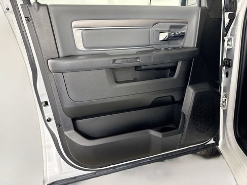 Used 2022 RAM 1500 Classic SLT RWD image 12