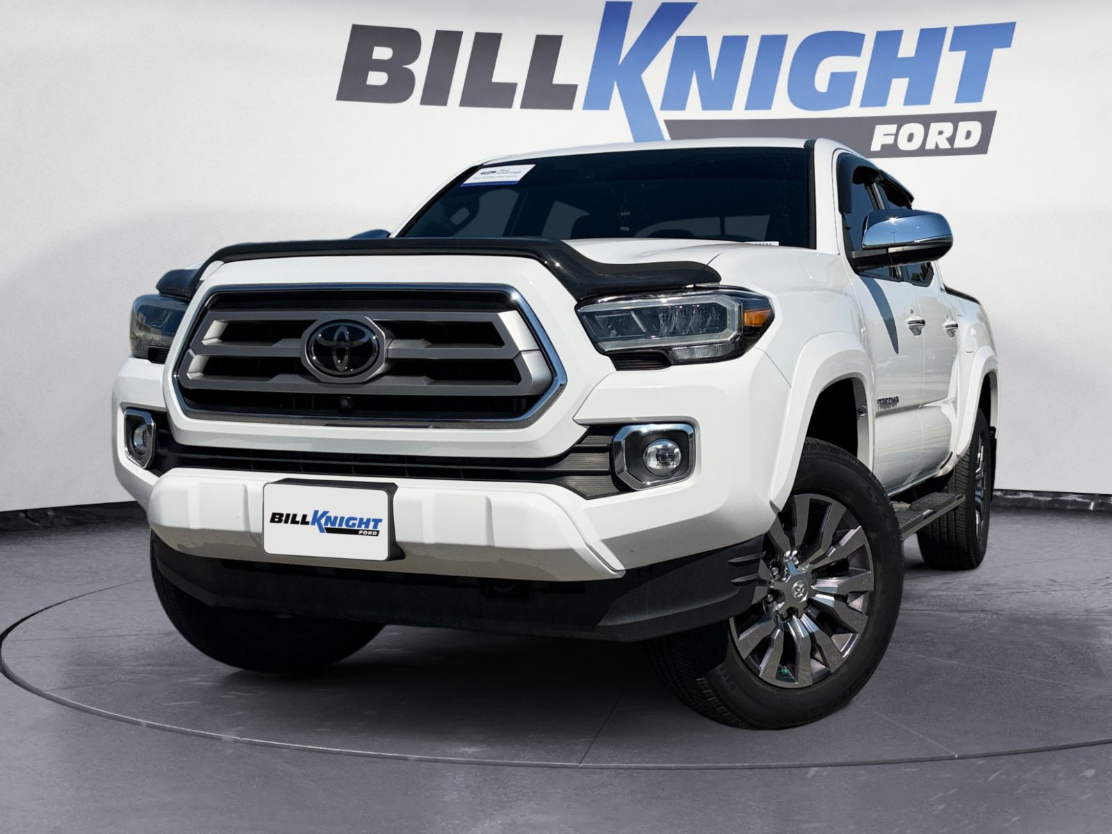 Used 2022 Toyota Tacoma Limited AWD/4WD image 1