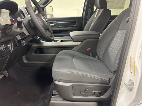 New 2025 RAM 2500 Big Horn image 15