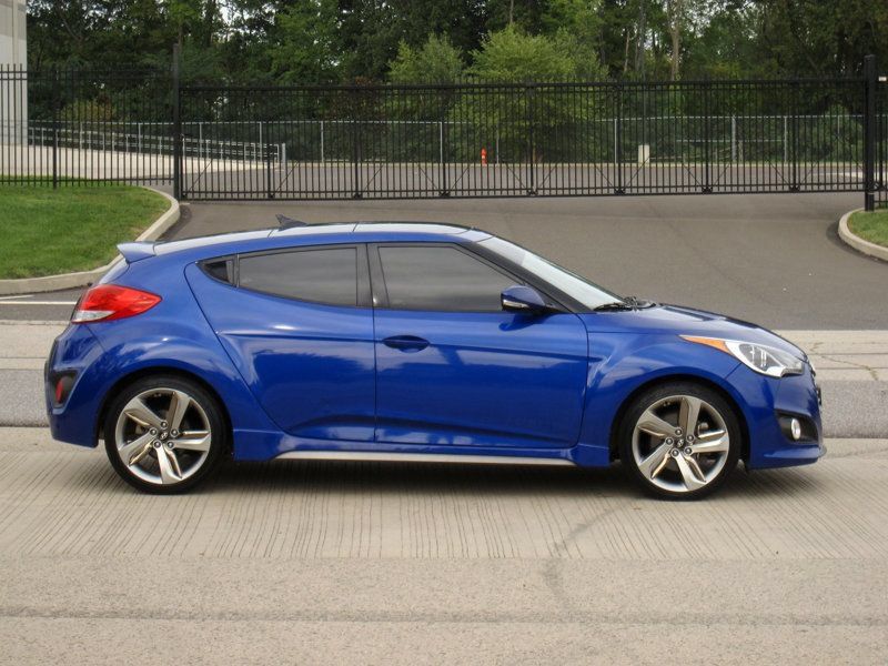 Used 2013 Hyundai Veloster Turbo w/ Ultimate Pkg FWD image 9