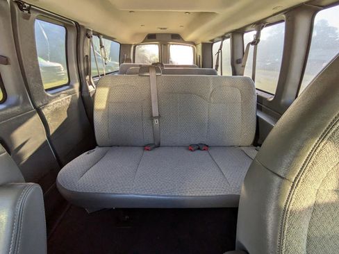 Used 2020 Chevrolet Express 2500 LT w/ LT Preferred Equipment Group image 19