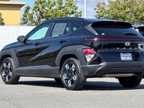 Used 2025 Hyundai Kona SEL FWD image 6