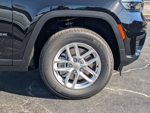 New 2026 Jeep Grand Cherokee L Laredo AWD/4WD image 12