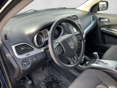 Used 2020 Dodge Journey SE image 10