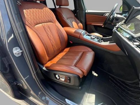 Used 2024 BMW X5 M60i AWD/4WD image 40