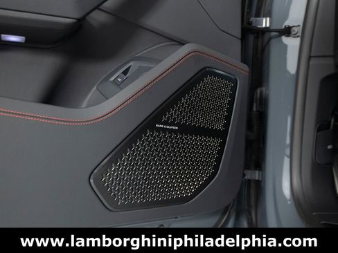 Used 2024 Lamborghini Urus S image 14