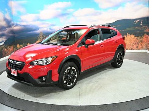 Used 2023 Subaru Crosstrek 2.0i Premium image 4