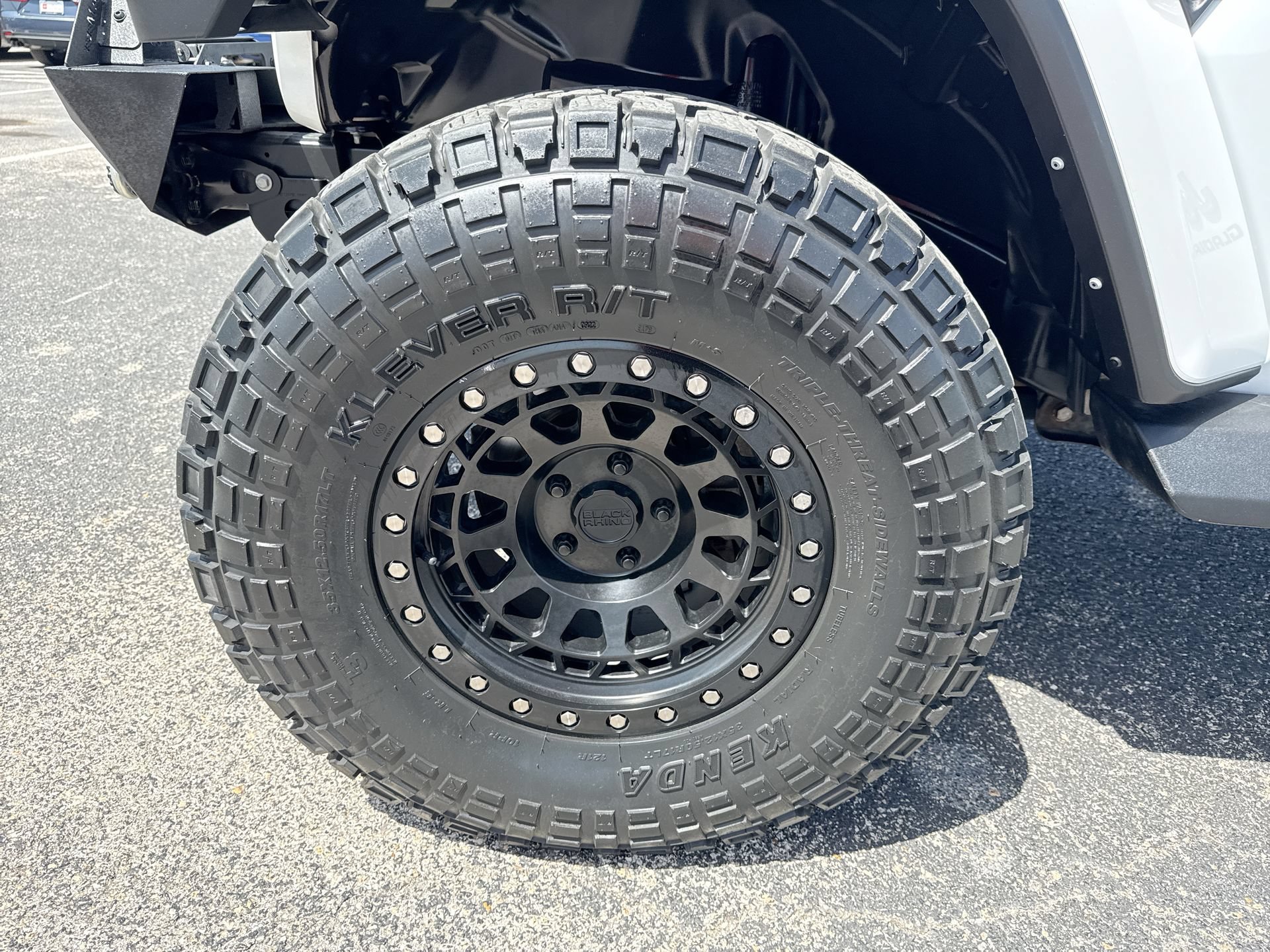 Used 2022 Jeep Gladiator Overland w/ Popular Equipment Package AWD/4WD image 18