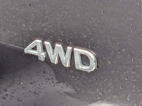 Used 2024 INFINITI QX80 Luxe AWD/4WD image 11