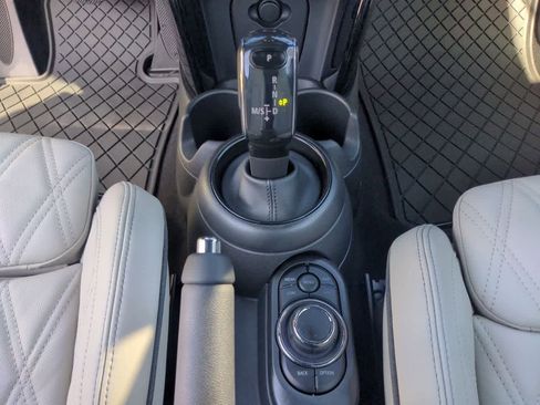 Certified 2023 MINI Cooper S w/ Signature Upholstery Package image 29