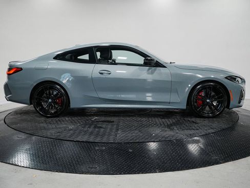 Used 2024 BMW 440i xDrive Coupe w/ Premium Package image 5