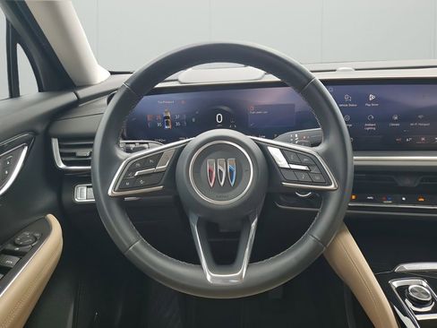 Used 2025 Buick Envision Preferred image 24